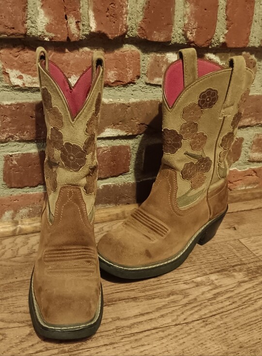 Ariat Shoes - Ariat Doll Baby Floral Boots 7